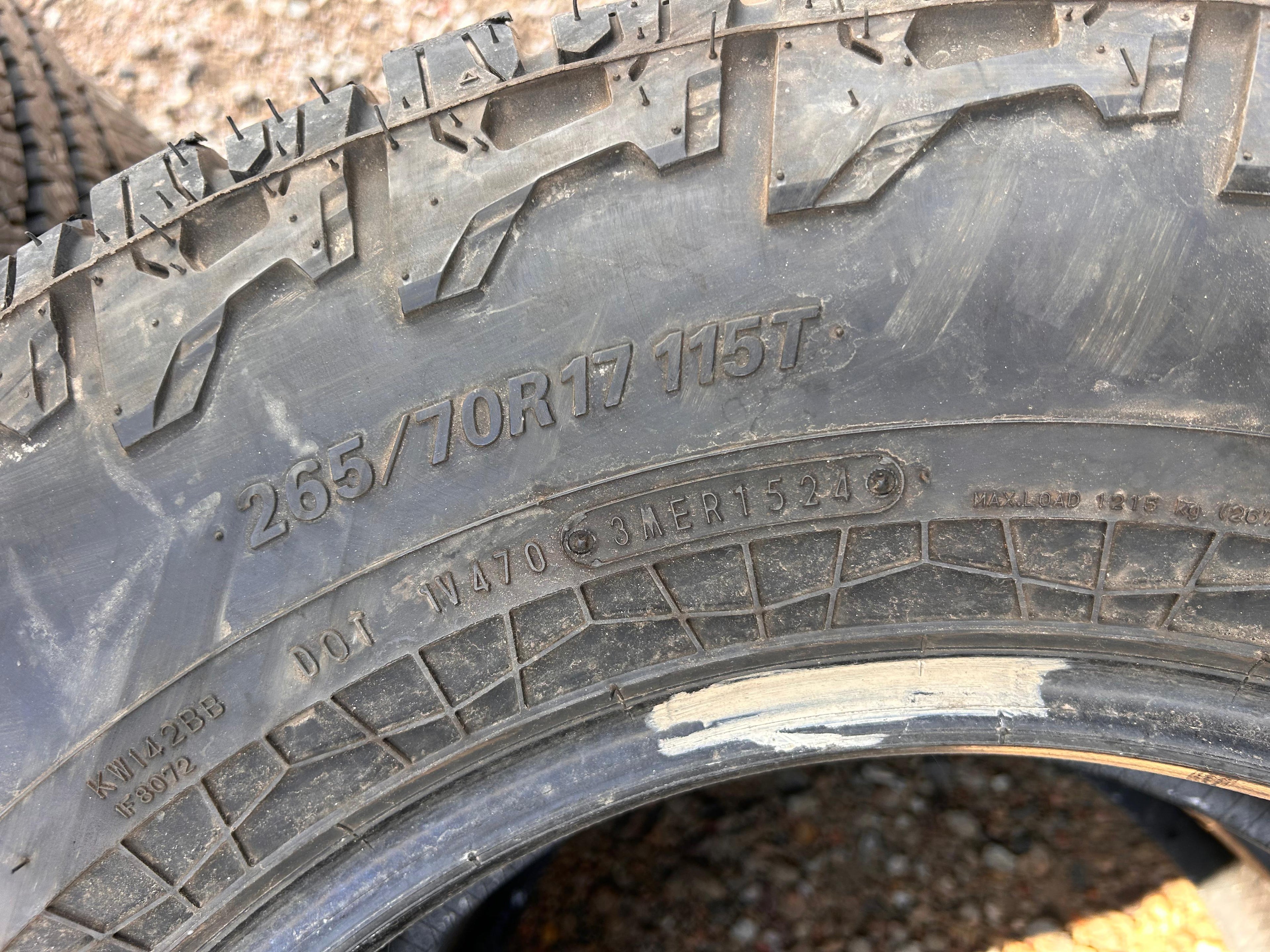 265/70R17 Pair (2 Used Tires) Falken Wildpeak AT4W
