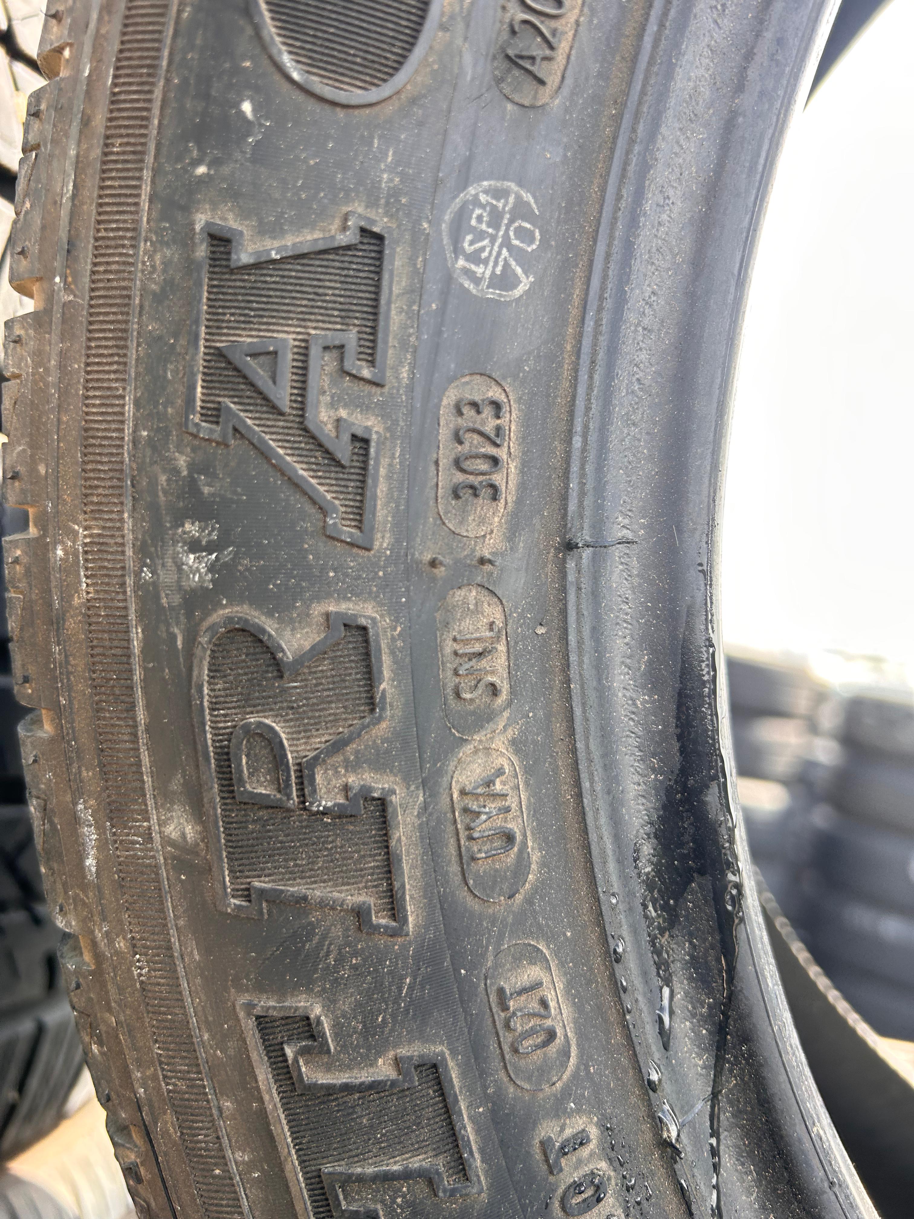 215/55R17 Pair (2 Used Tires) ComfortRide Suretrac