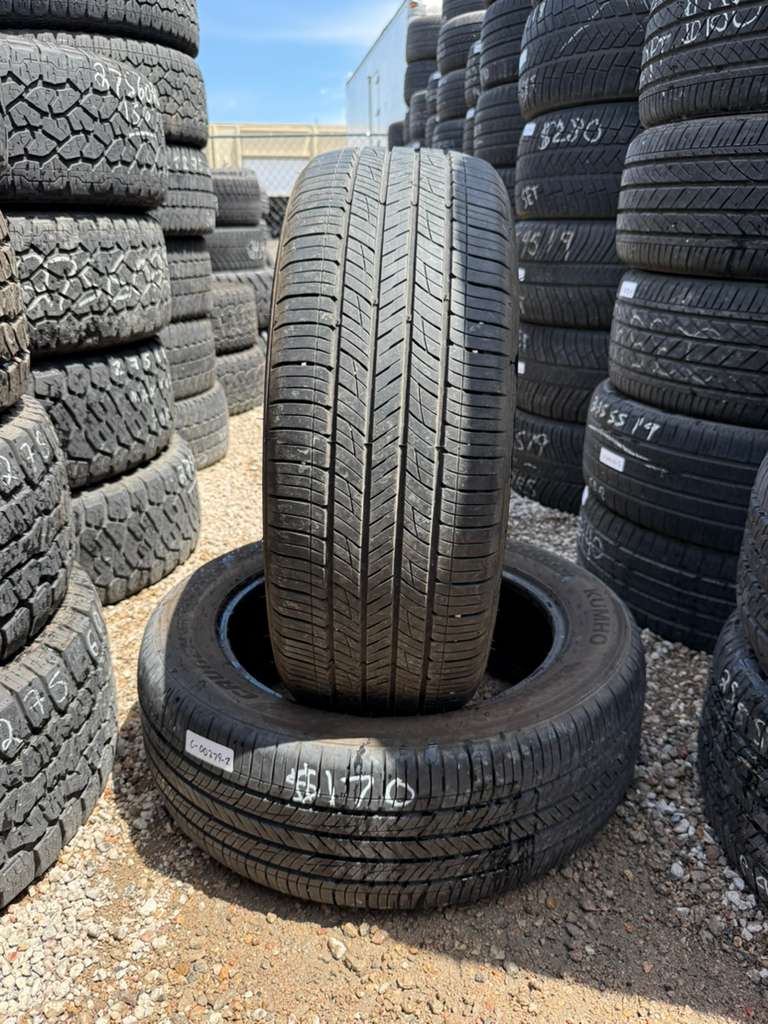 235/55R19 Pair (2 Used Tires) Kumho Crugen HP71