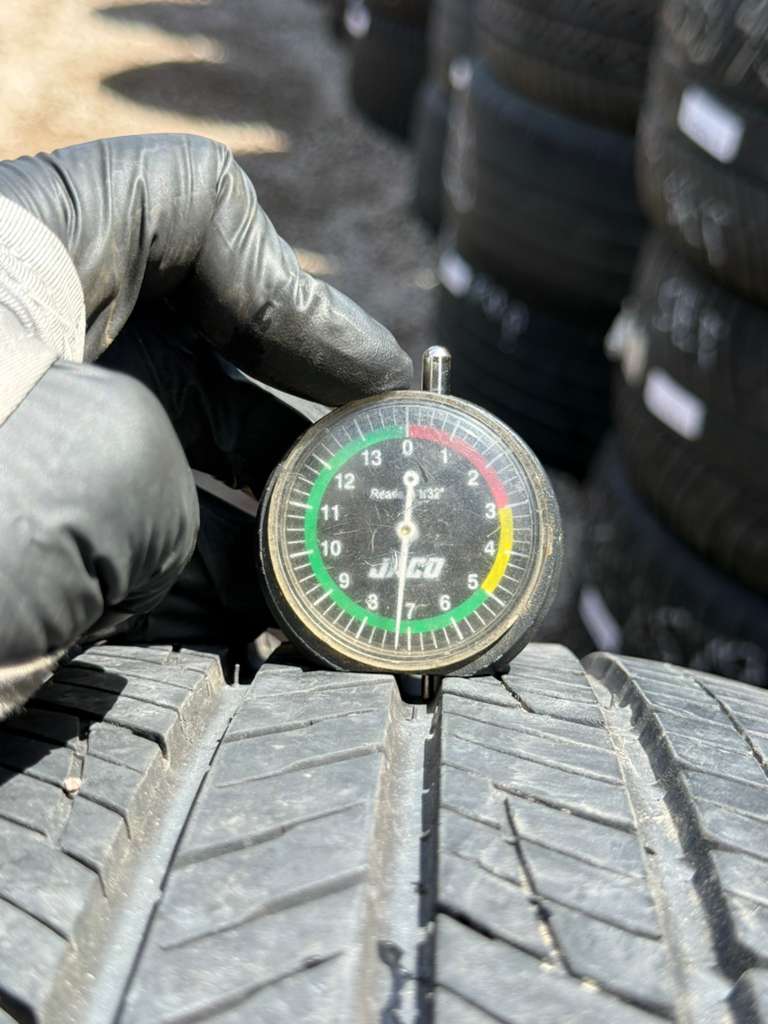 235/55R19 Pair (2 Used Tires) Kumho Crugen HP71