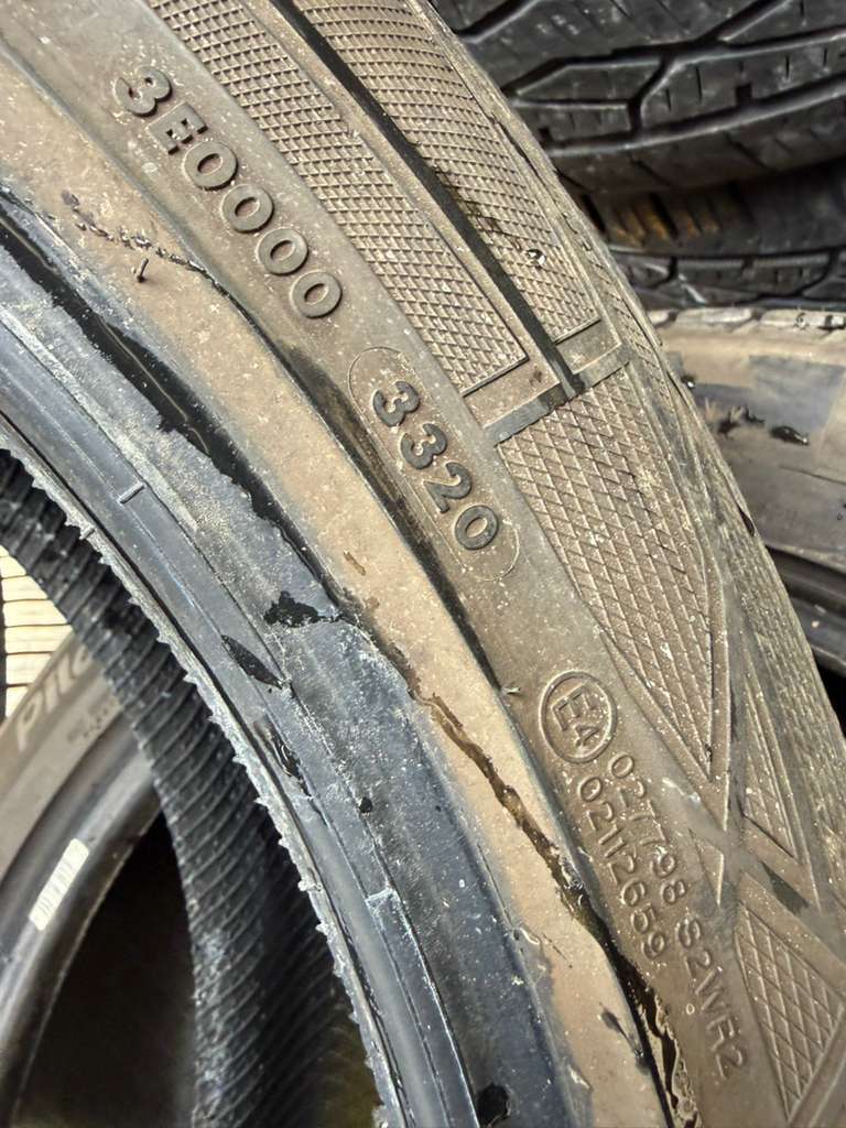 255/45R19 Set (4 Used Tires) Vredestein Wintertrac Pro