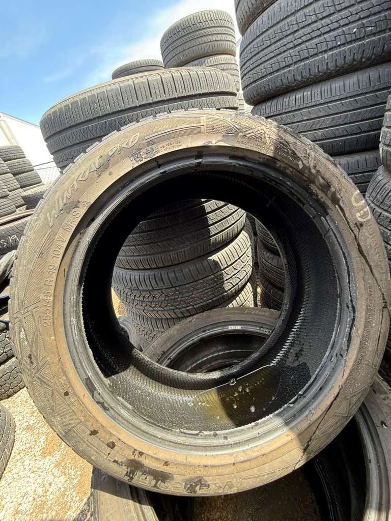255/45R19 Set (4 Used Tires) Vredestein Wintertrac Pro