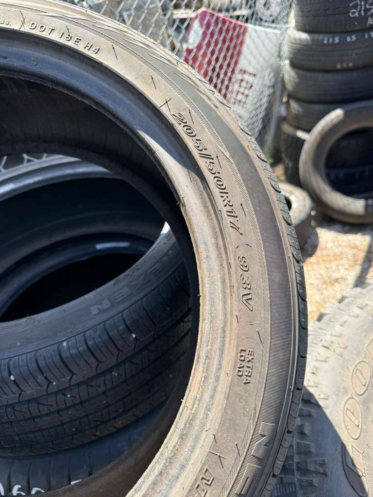 205/50R17 Pair (2 Used Tires) Nexen Npriz
