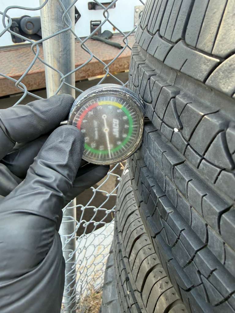 205/50R17 Pair (2 Used Tires) Nexen Npriz
