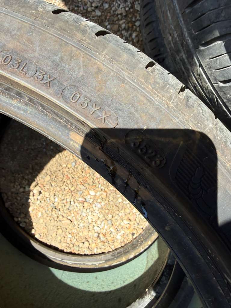 255/35R21 Pair (2 Used Tires)Michelin Pilot Sport All Season 4