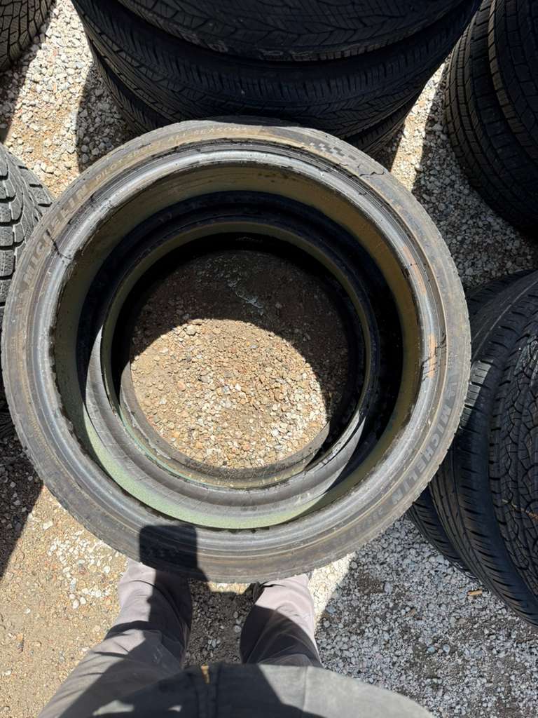 255/35R21 Pair (2 Ised Tires) Michelin Pilot Sport All Season 4