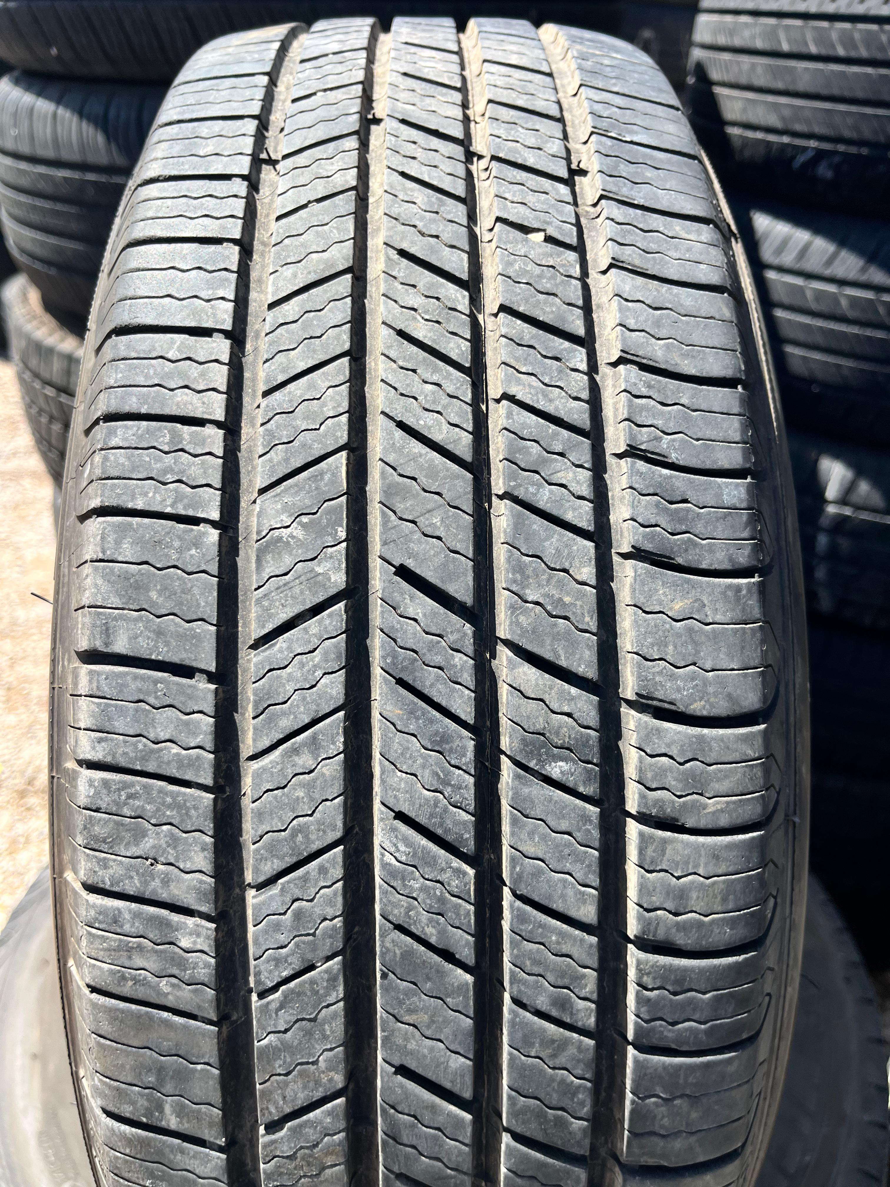 205/60R16 Set (4 Used Tires) Michelin X-Tour