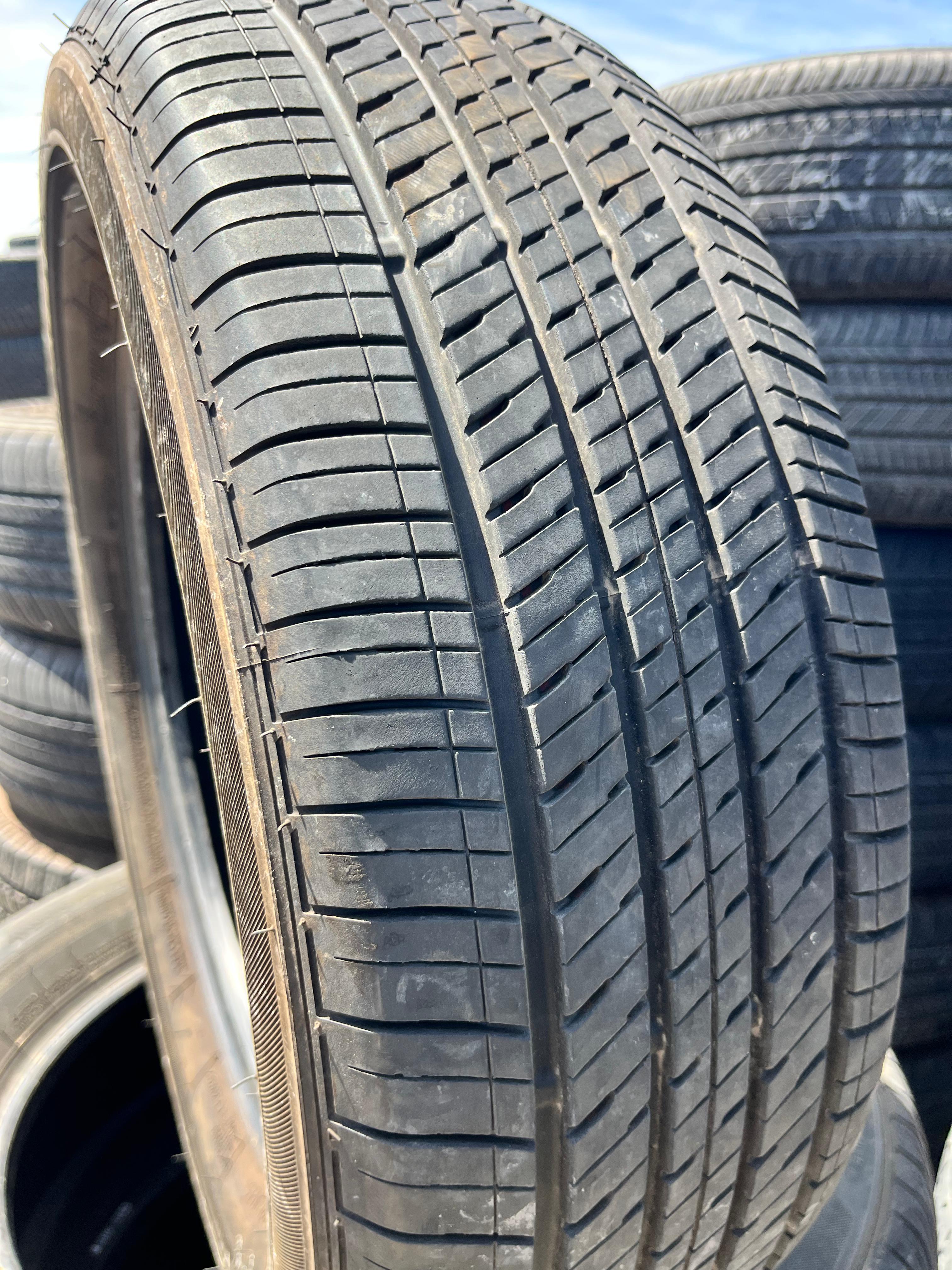 205/60R16 Pair (2 Used Tires) Bridgestone