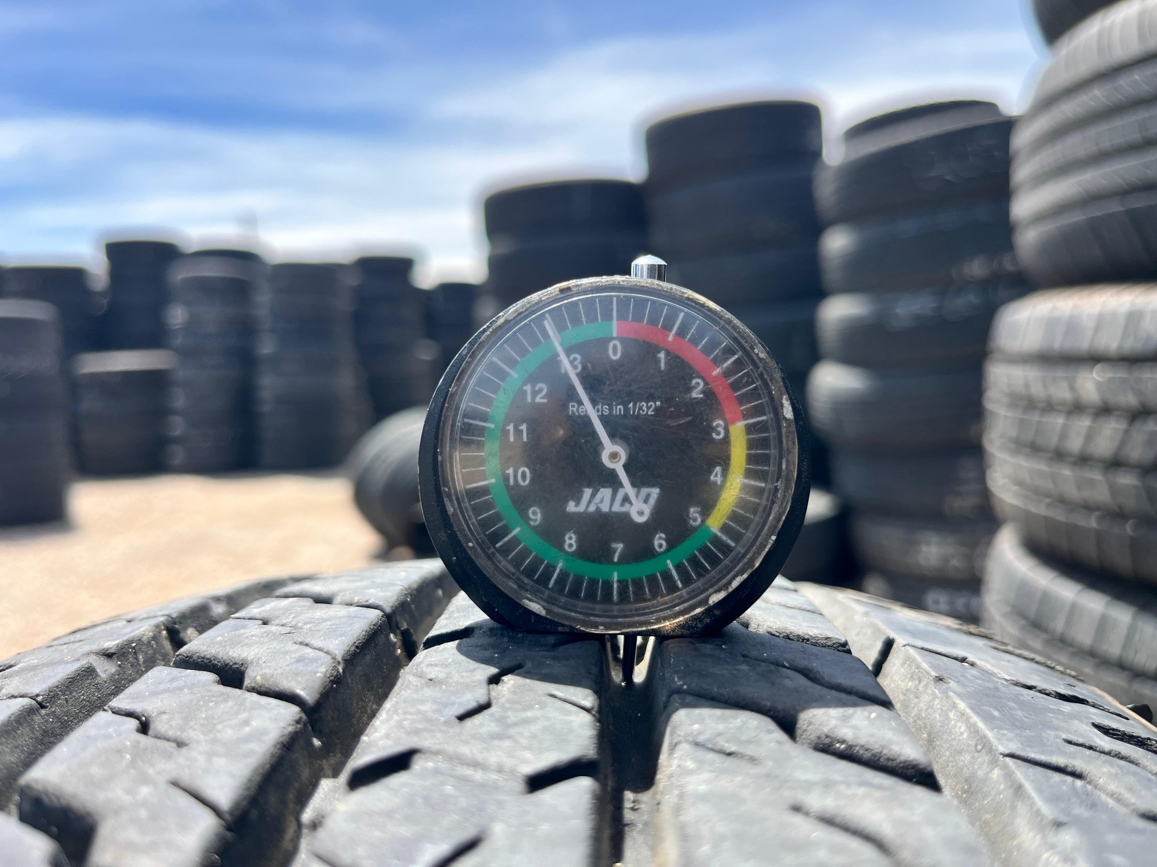 LT225/75R16 Pair (2 Used Tires) Ironman All Country