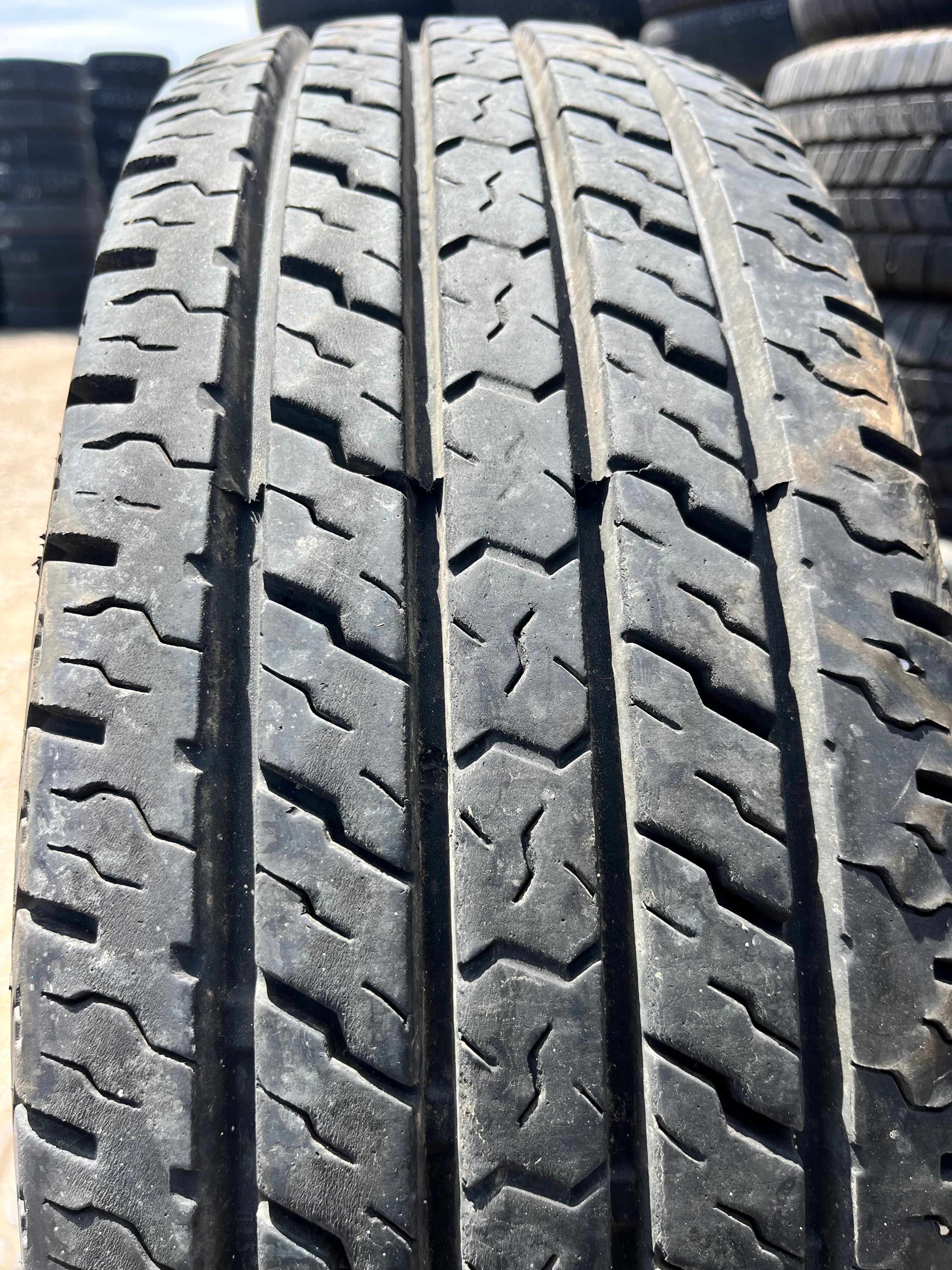 LT225/75R16 Pair (2 Used Tires) Ironman All Country