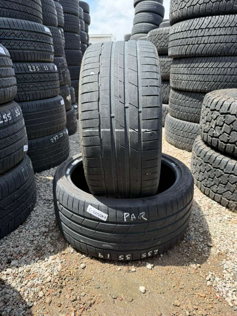 235/35R19 Pair (2 Used Tires) Hankook Ventus S1 Evo3