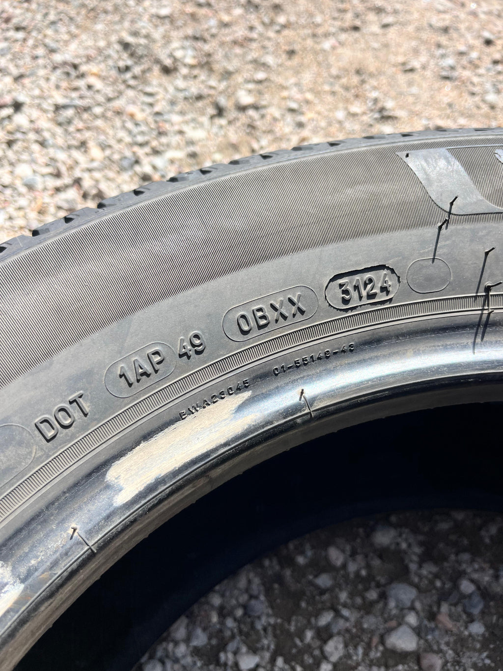 215/60R16 Pair (2 Used Tires) Michelin Defender