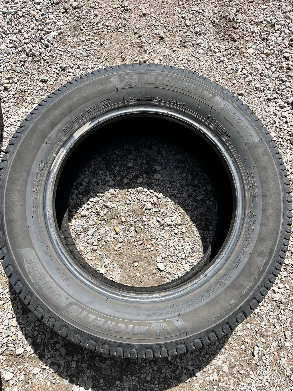 215/60R16 Pair (2 Used Tires) Michelin Defender