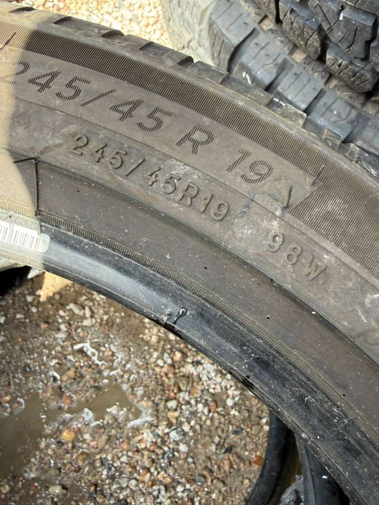 245/45R19 Pair (2 Used Tires) Michelin Primacy Tour A/S