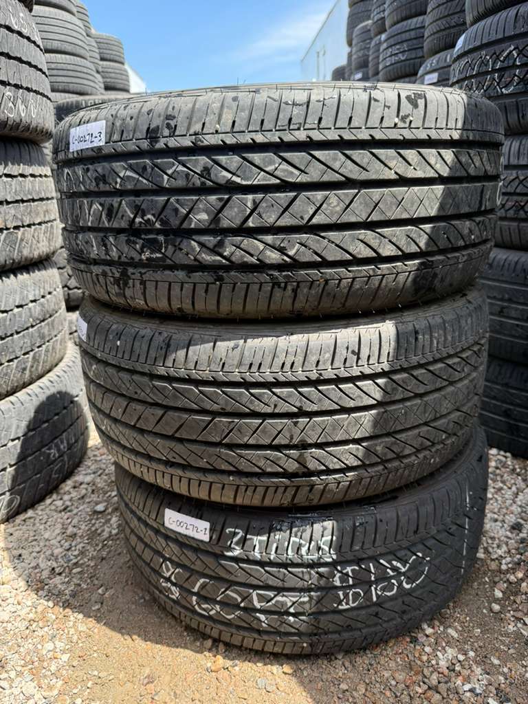 235/40R19 (3 Used Tires) Bridgestone Turanza EL 440
