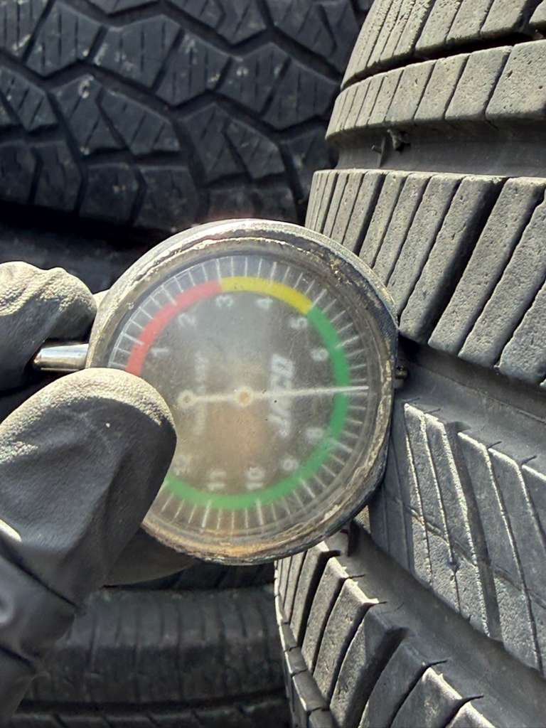 215/50R17 (3 Used Tires) Michelin Energy Saver