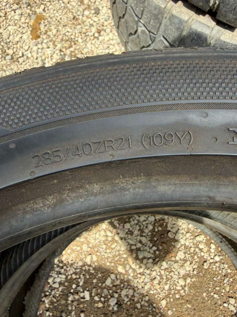 285/40R21 Pair (2 Used Tires) Hankook Ventus S1 evo3