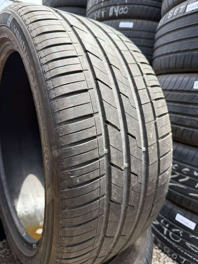 285/40R21 Pair (2 Used Tires) Hankook Ventus S1 evo3