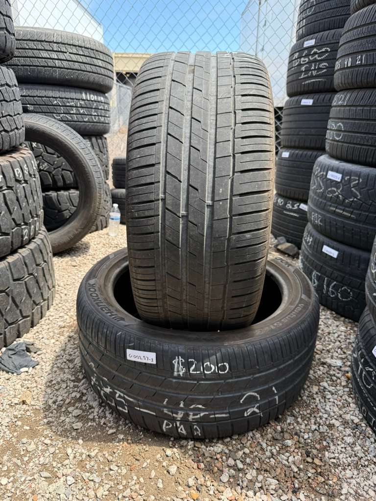 285/40R21 Pair (2 Used Tires) Hankook Ventus S1 evo3