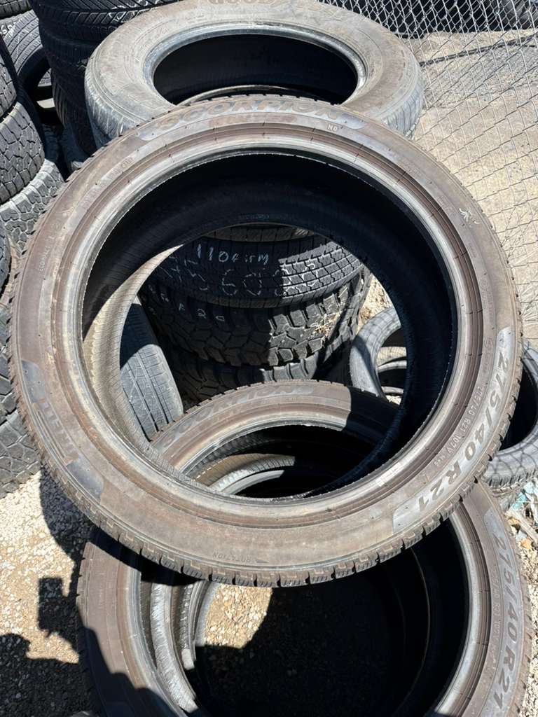 275/40R21 Set (4 Used Tires) Pirelli Scorpion Winter