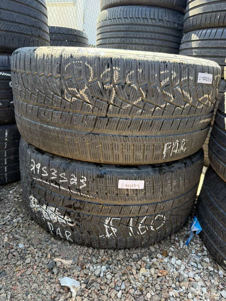 295/35R23 Pair (2 Used Tires) Hankook Winter i*cept Evo2