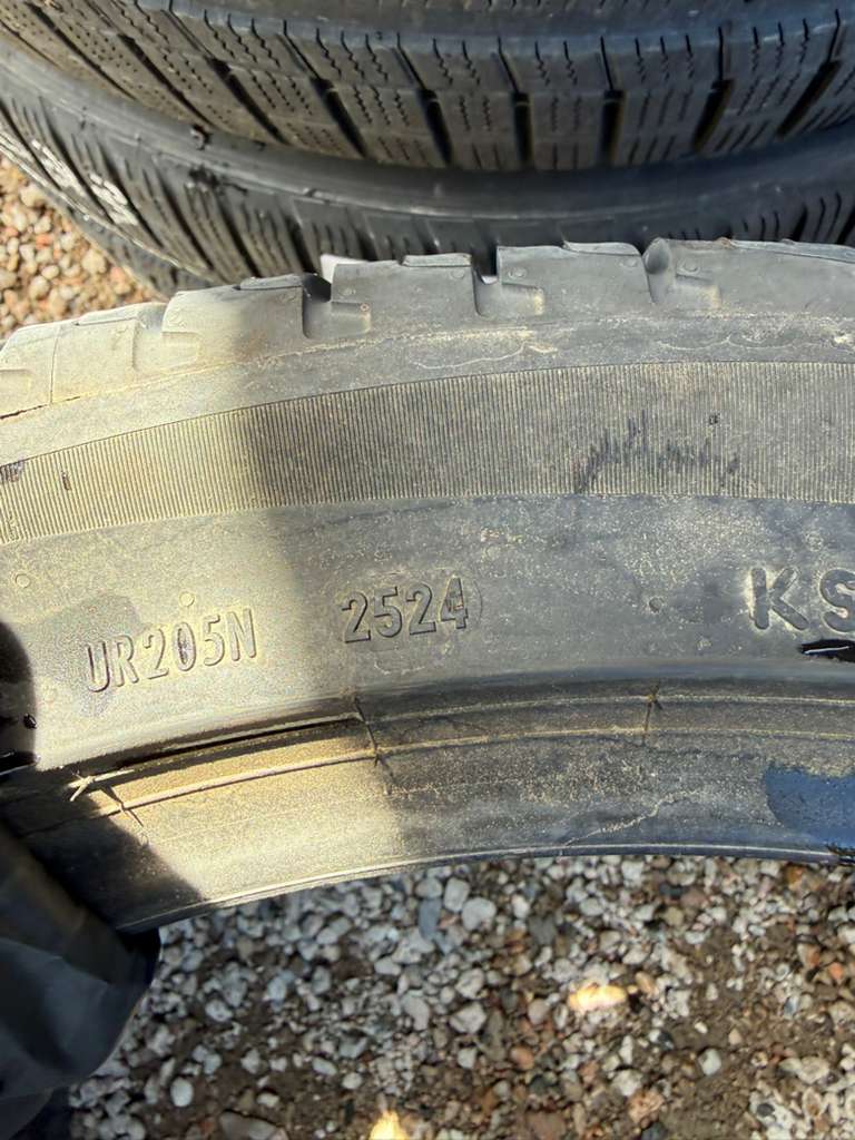 245/45R21 Pair (2 Used Tires) Pirelli Scorpion MS