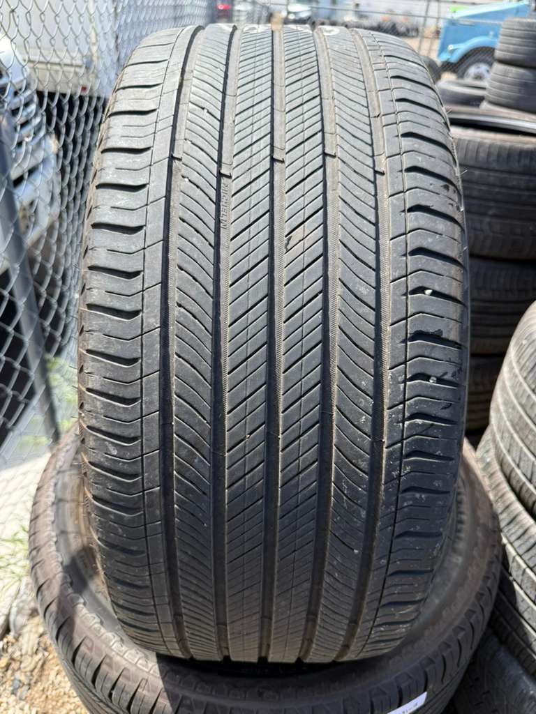 285/40R23 Set (4 Used Tires) Michelin Primacy All Season