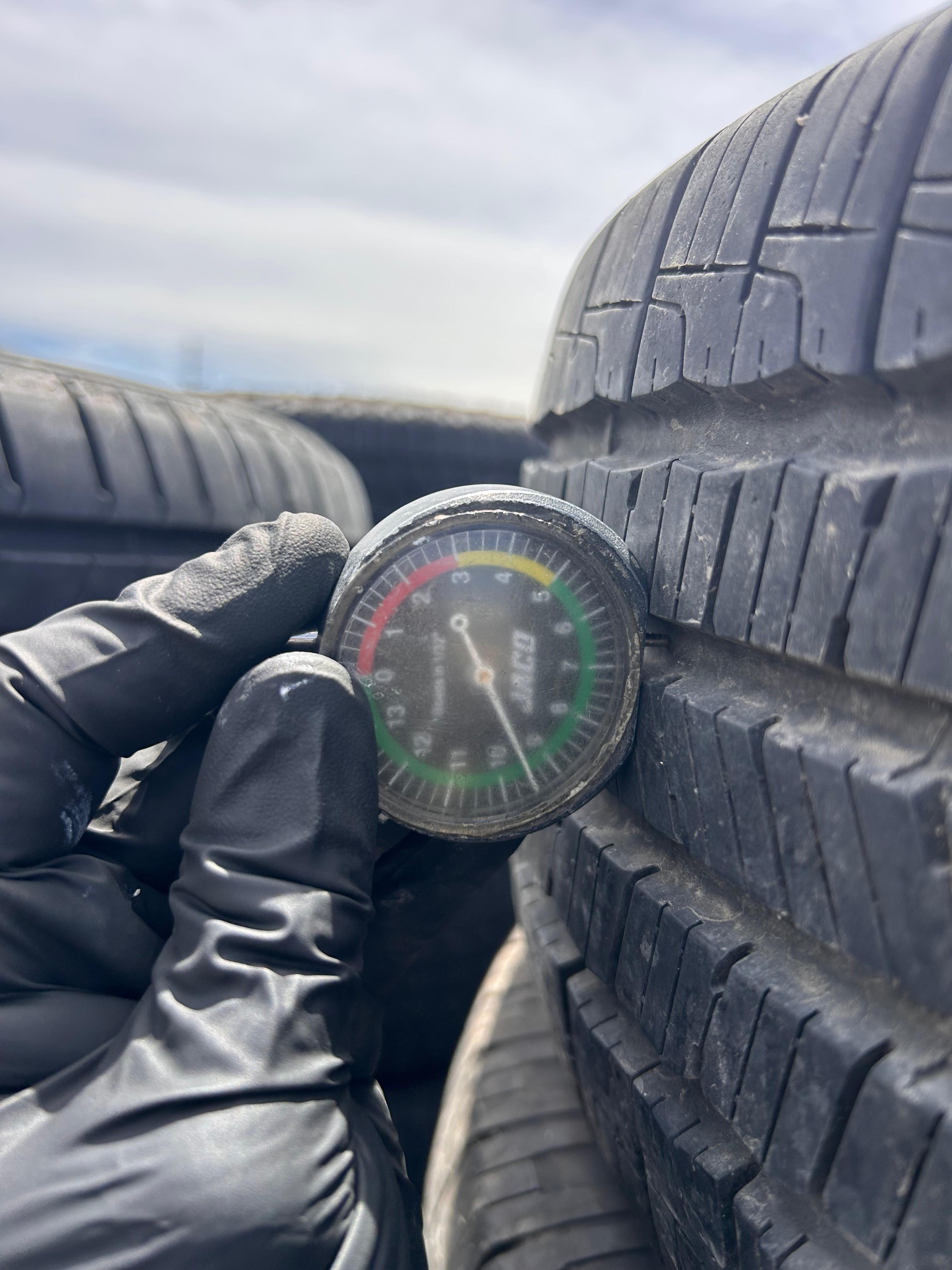225/65R17 Pair (2 Used Tires) Goodyear Reliant