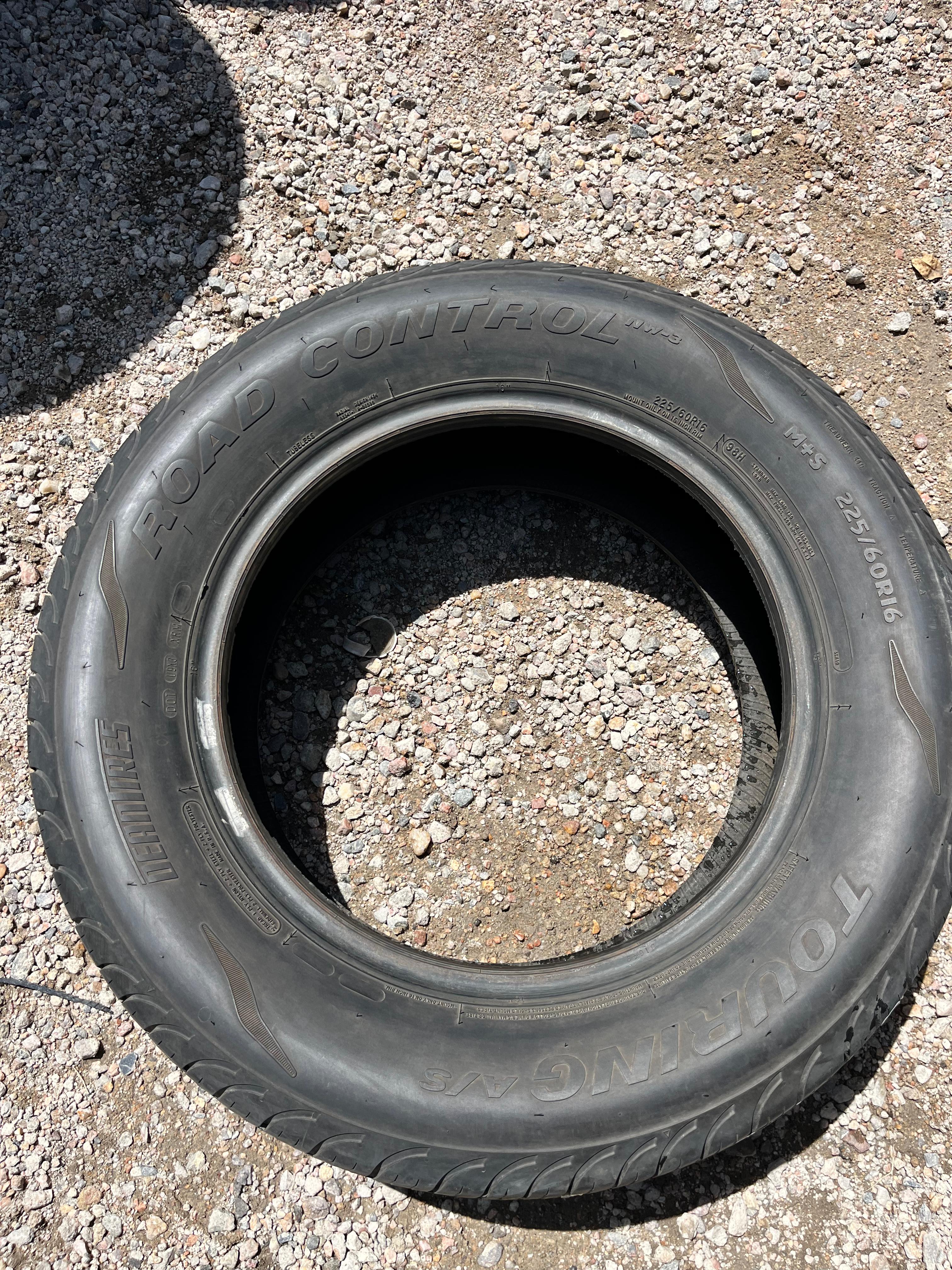 225/60R16 Pair (2 Used Tires) Dean Tires Touring