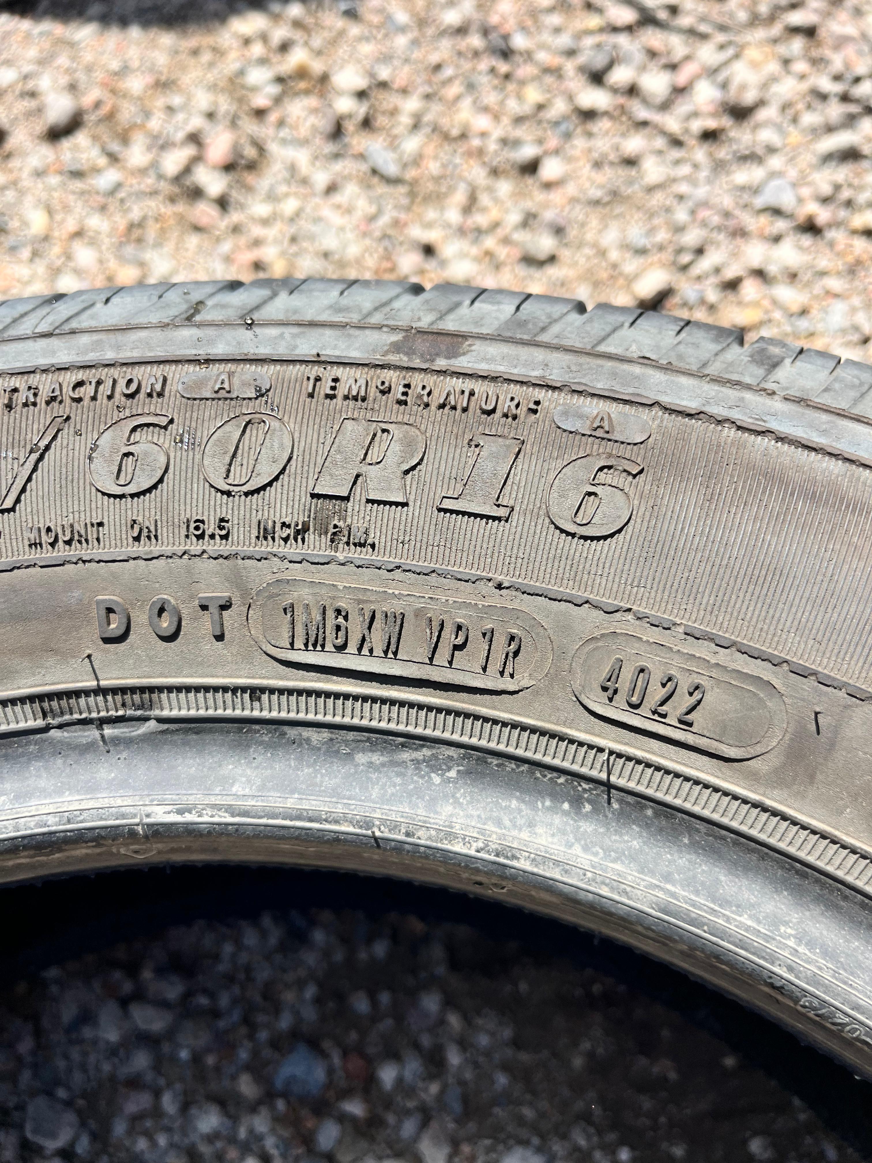 205/60R16 Pair (2 Used Tires) Goodyear Reliant