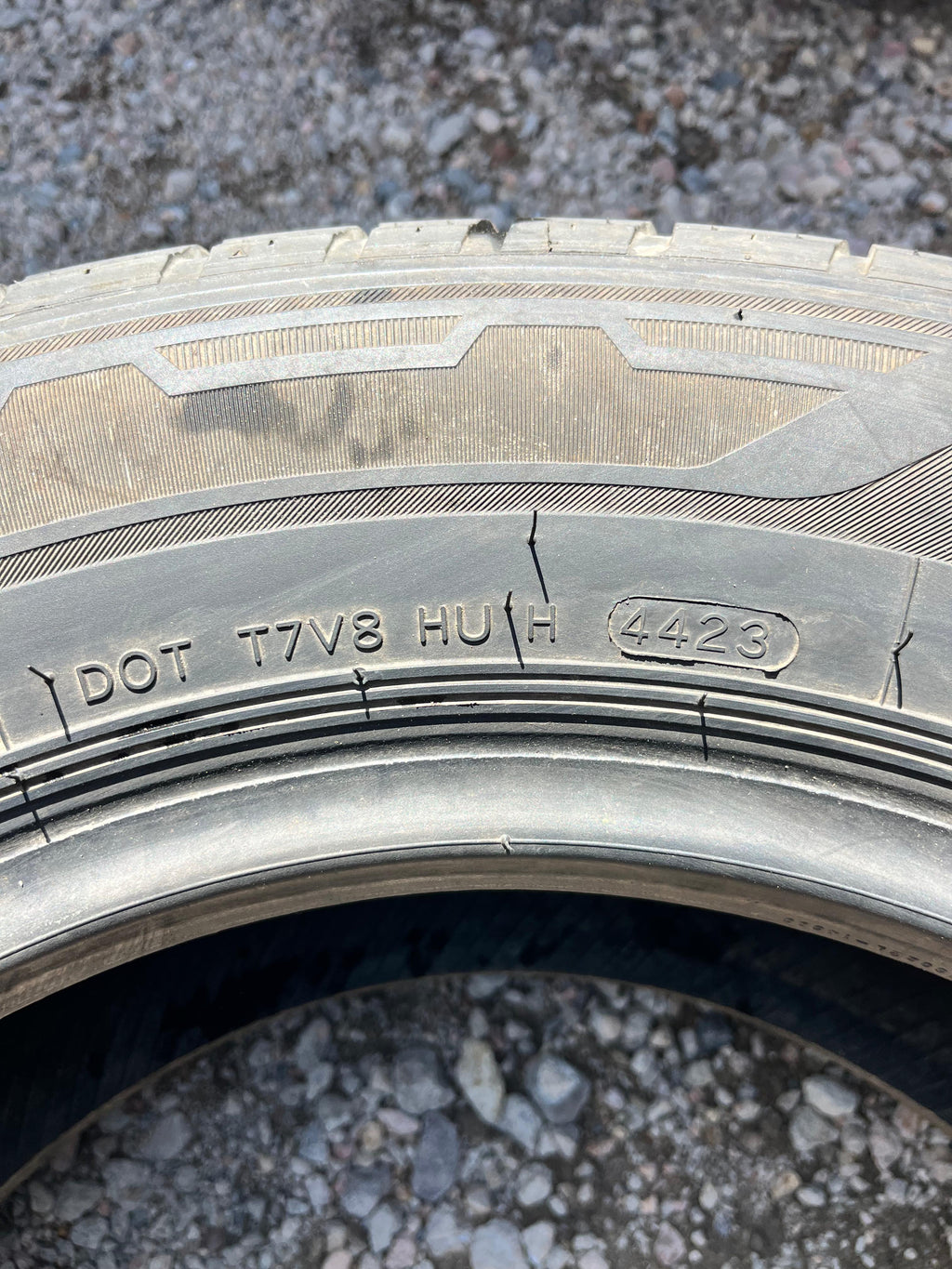 235/65R16C Pair (2 Used Tires) Hankook Dynapro HT