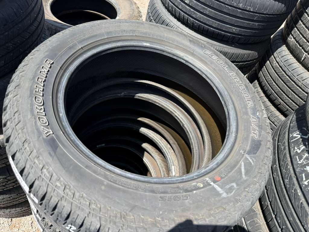 225/60R17 Pair (2 Used Tires)Yokohama Geloandar AT