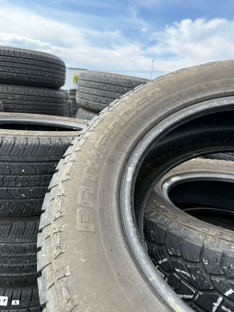 225/60R17 Pair (2 Used Tires)Pathfinder All Terrain