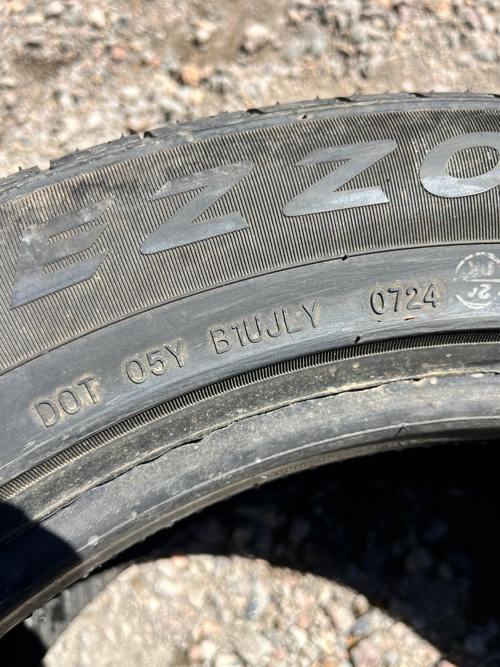 215/55R16  Pair (2 Used Tires) Sailun Atrezzo SH408