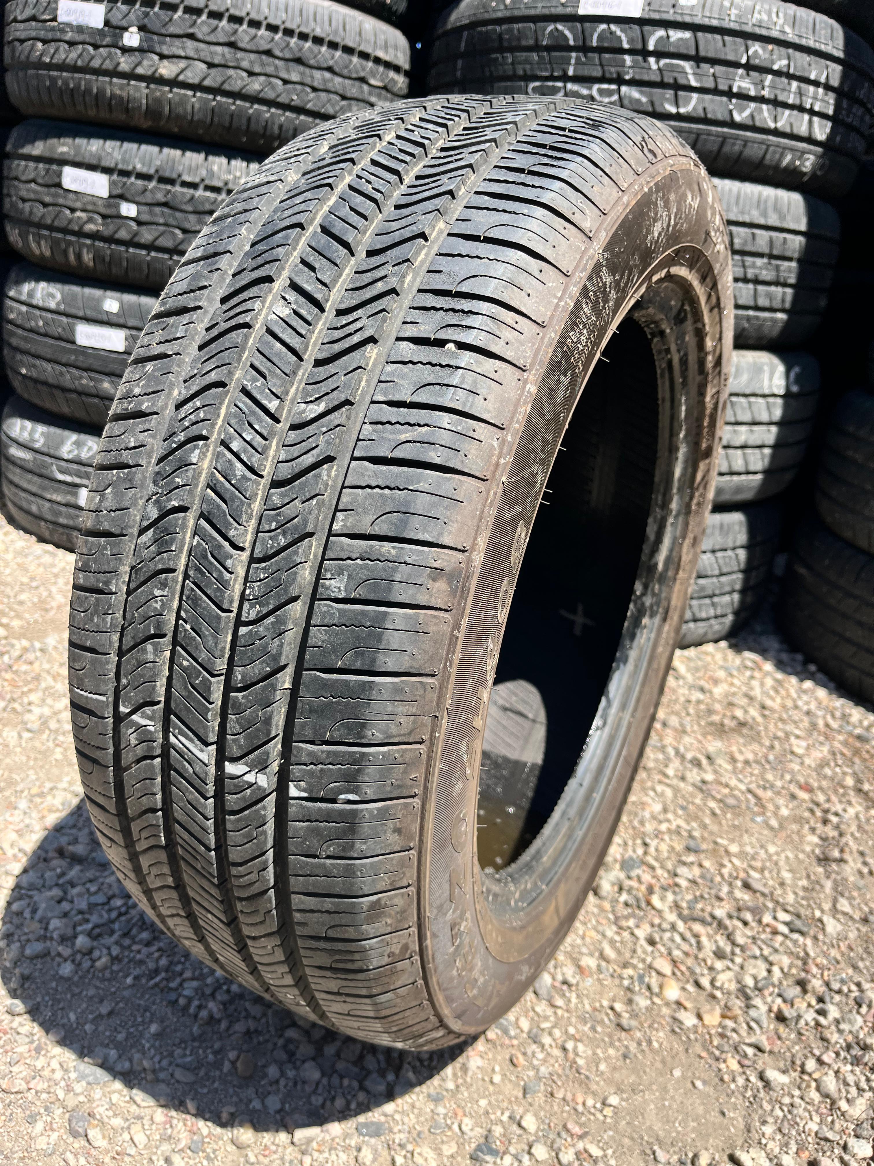 215/55R16  Pair (2 Used Tires) Sailun Atrezzo SH408