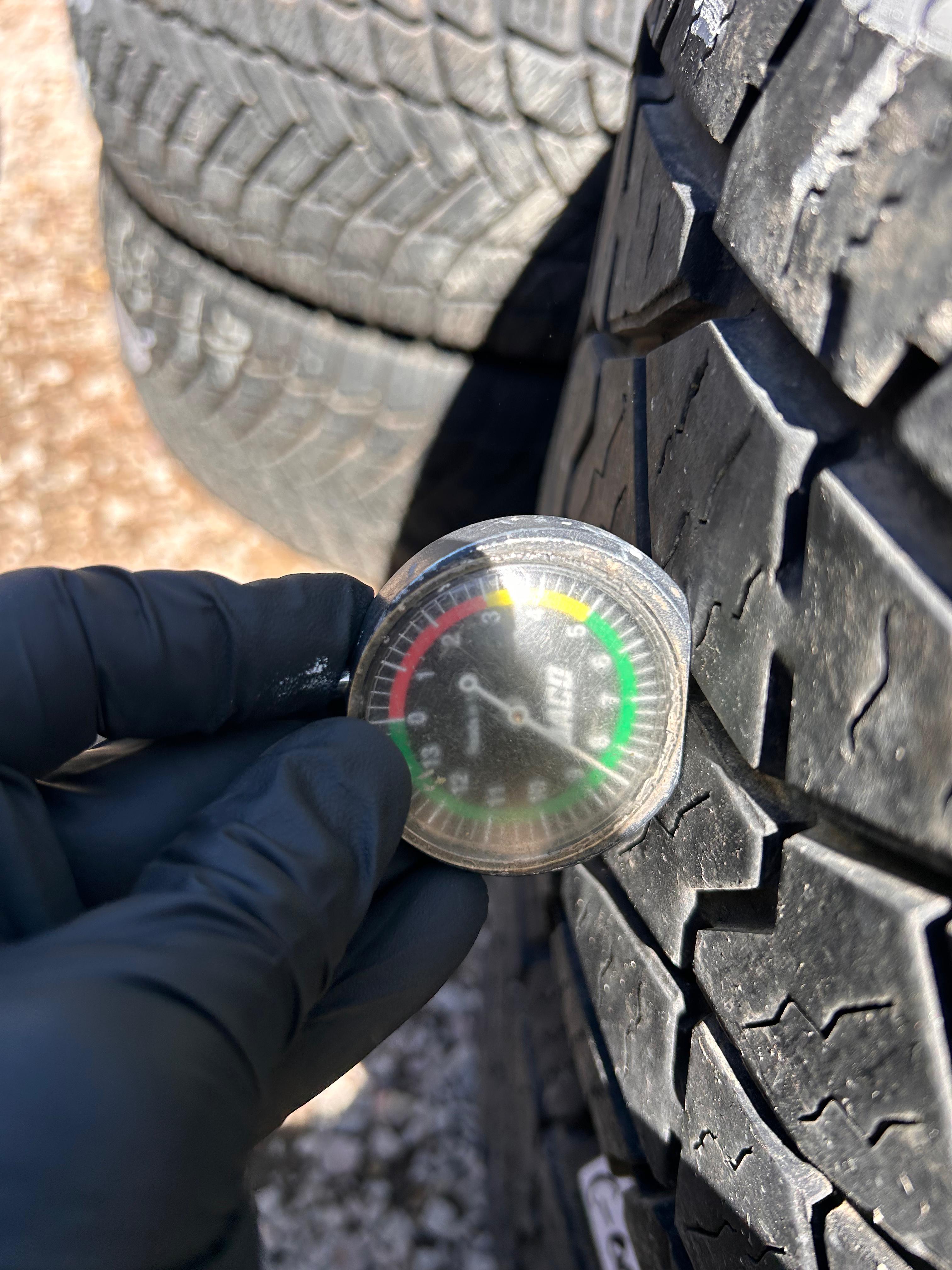 LT285/70R17   Pair (2 Used Tires) Dean Tires Back Country AT2