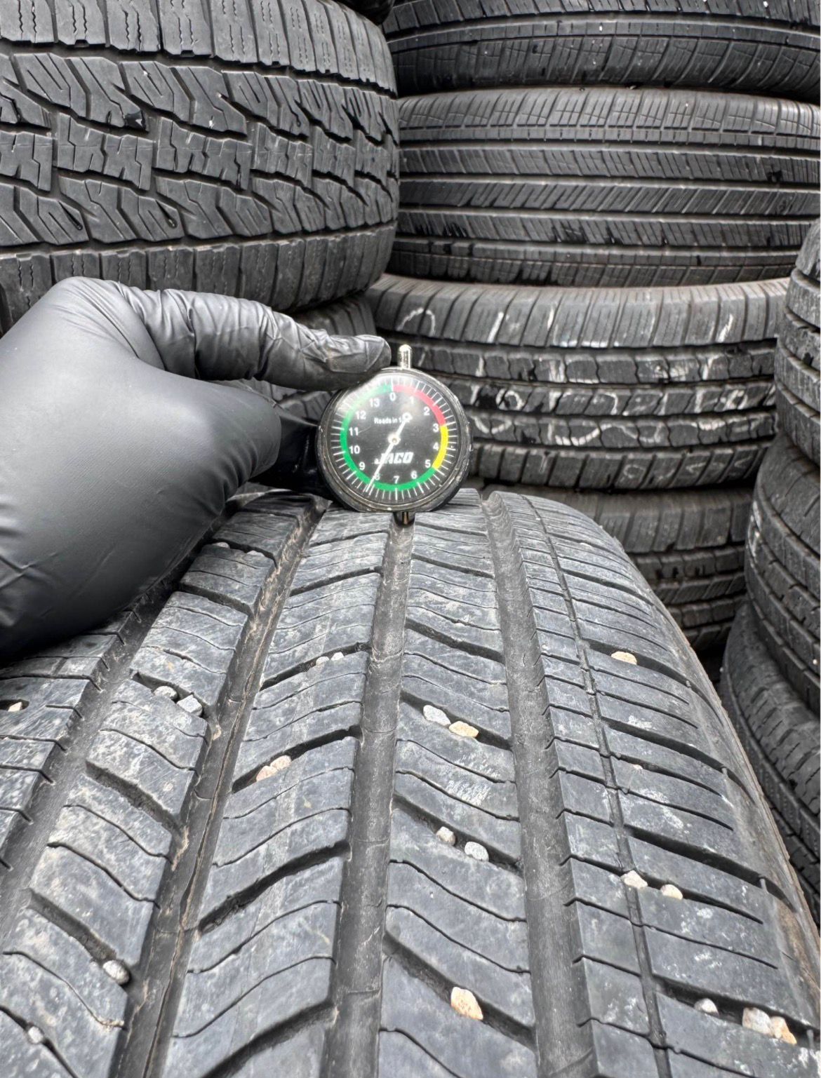 205/60R16  Pair (2 Used Tires) MICHELIN Energy saver