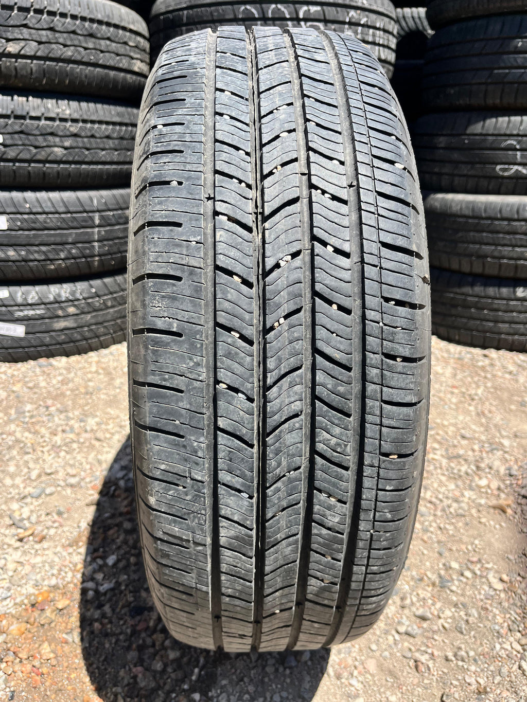 205/60R16  Pair (2 Used Tires) MICHELIN Energy saver
