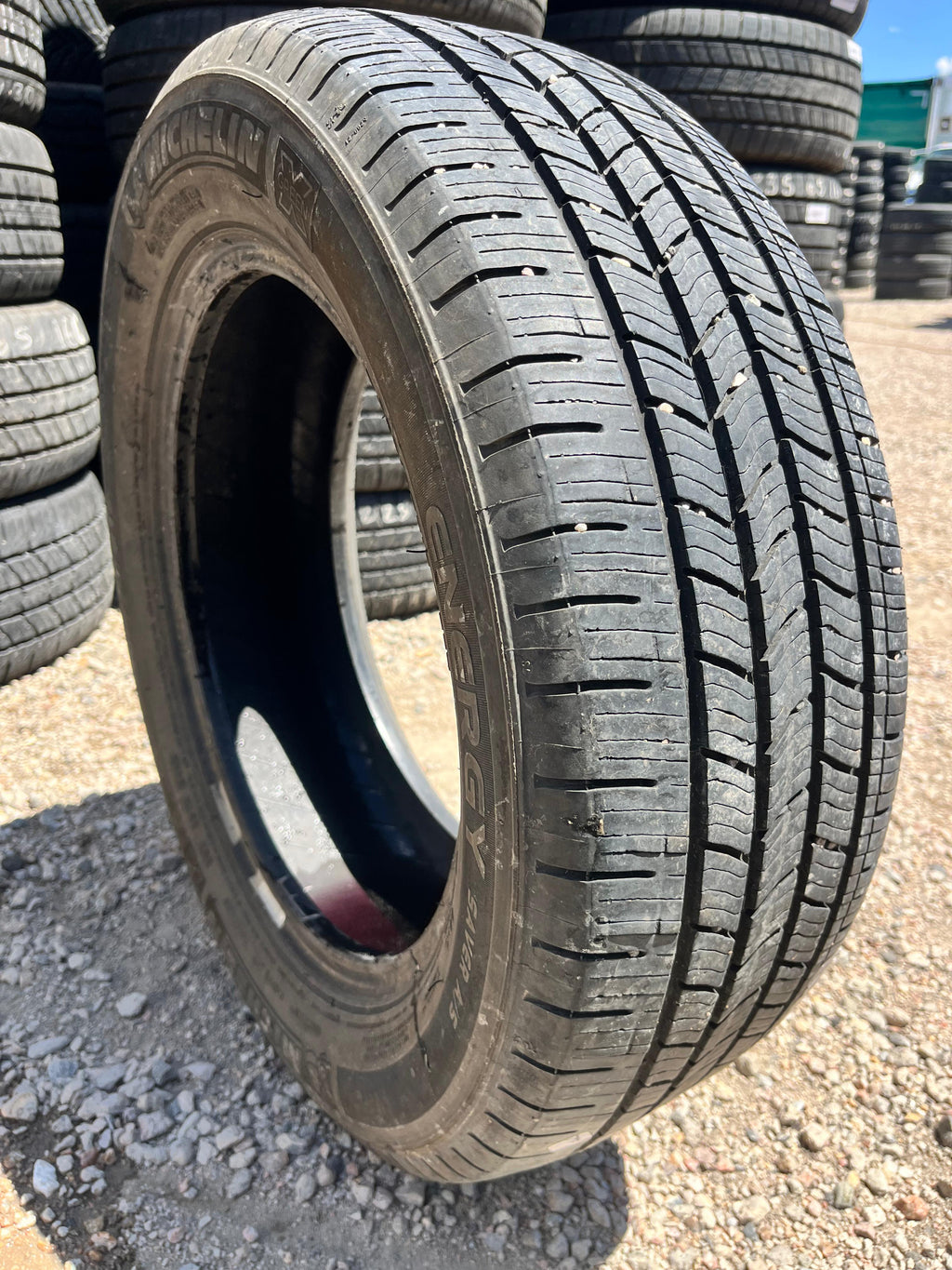 205/60R16  Pair (2 Used Tires) MICHELIN Energy saver