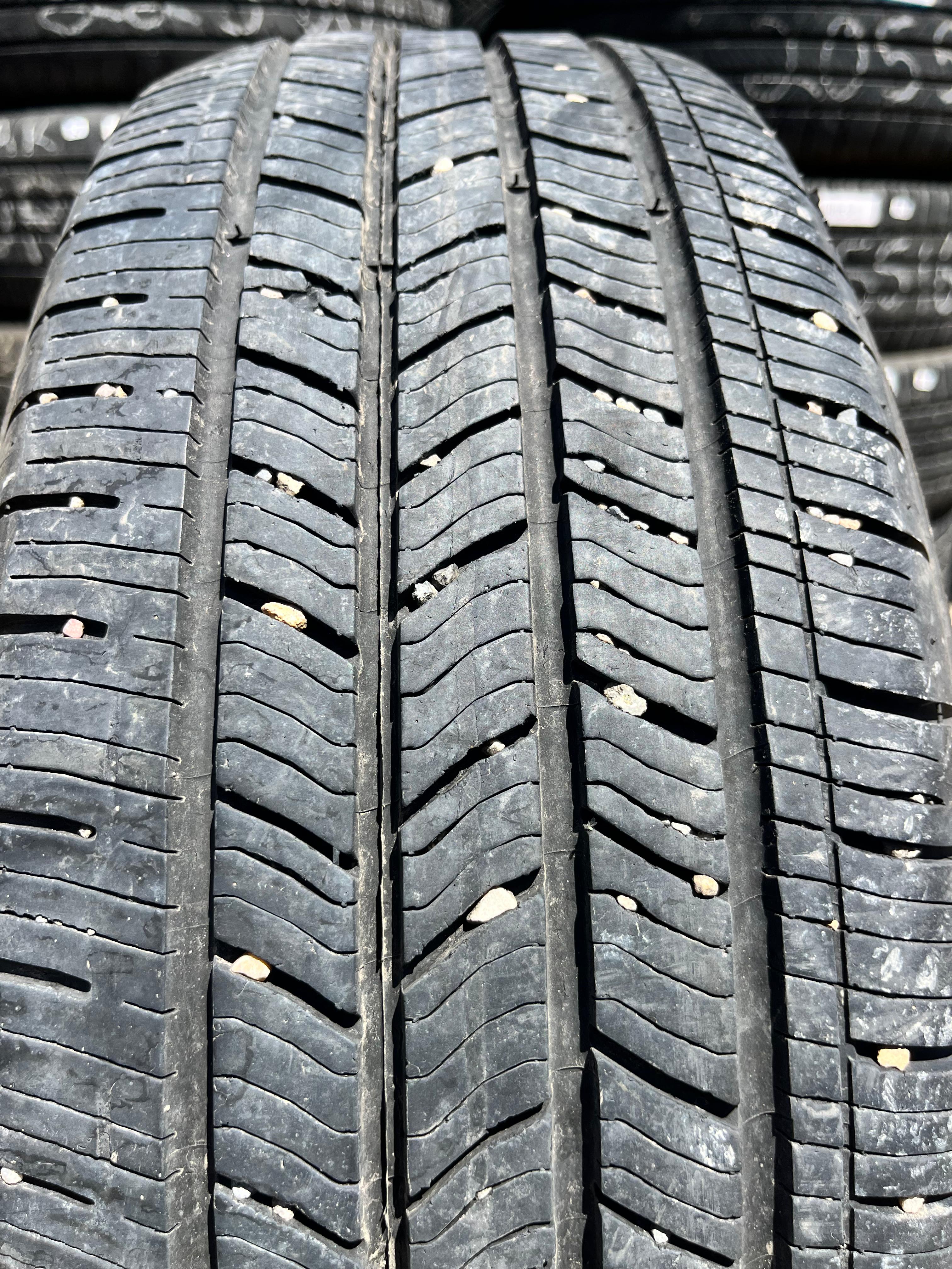 205/60R16  Pair (2 Used Tires) MICHELIN Energy saver