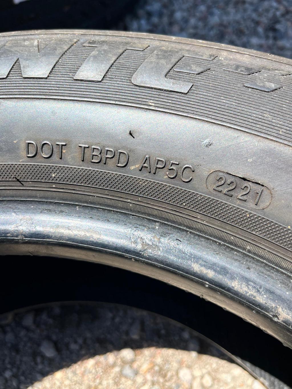 225/60R16  Pair (2 Used Tires) DELINTE Delinte DH2