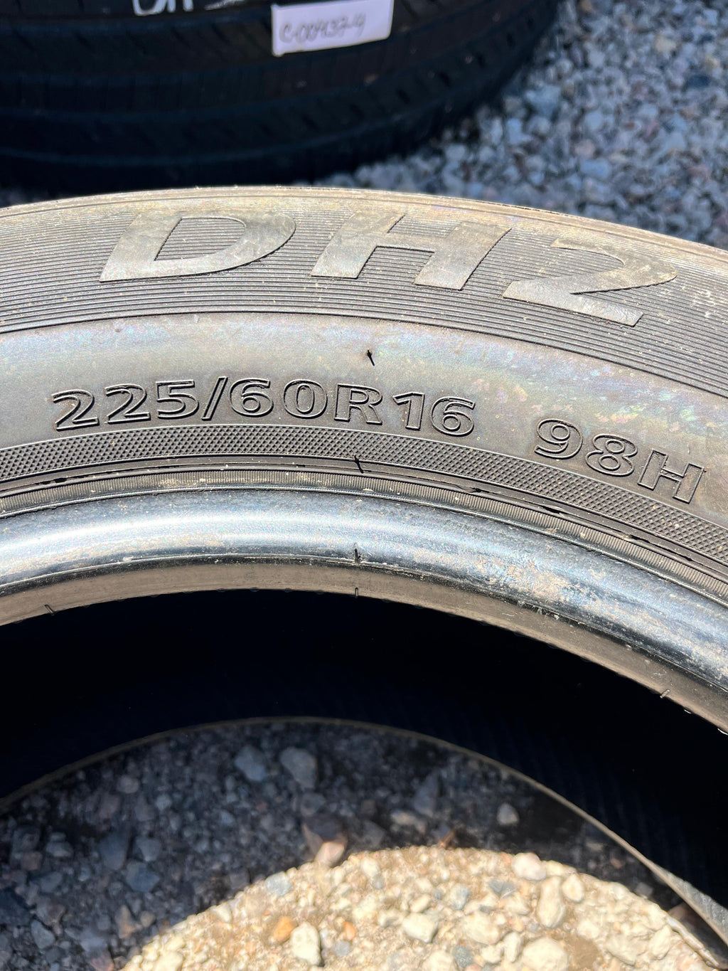 225/60R16  Pair (2 Used Tires) DELINTE Delinte DH2
