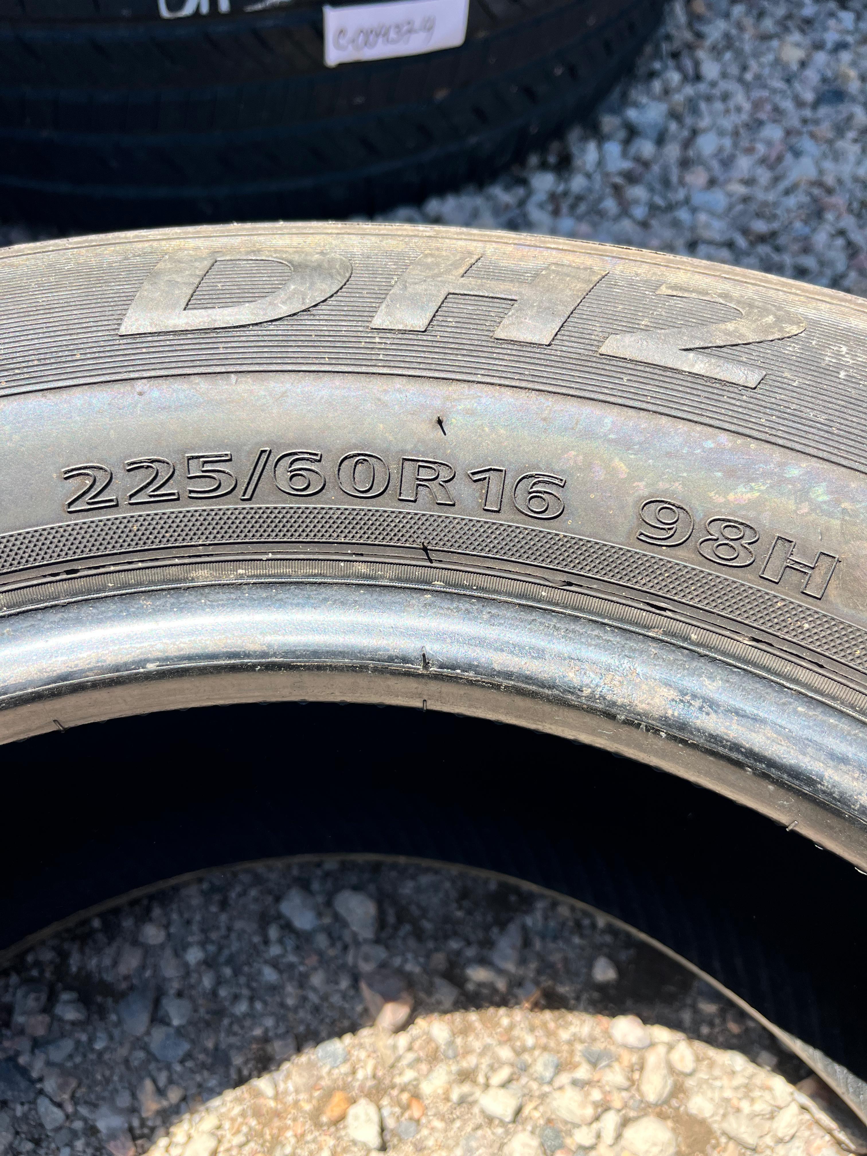 225/60R16  Pair (2 Used Tires) DELINTE Delinte DH2