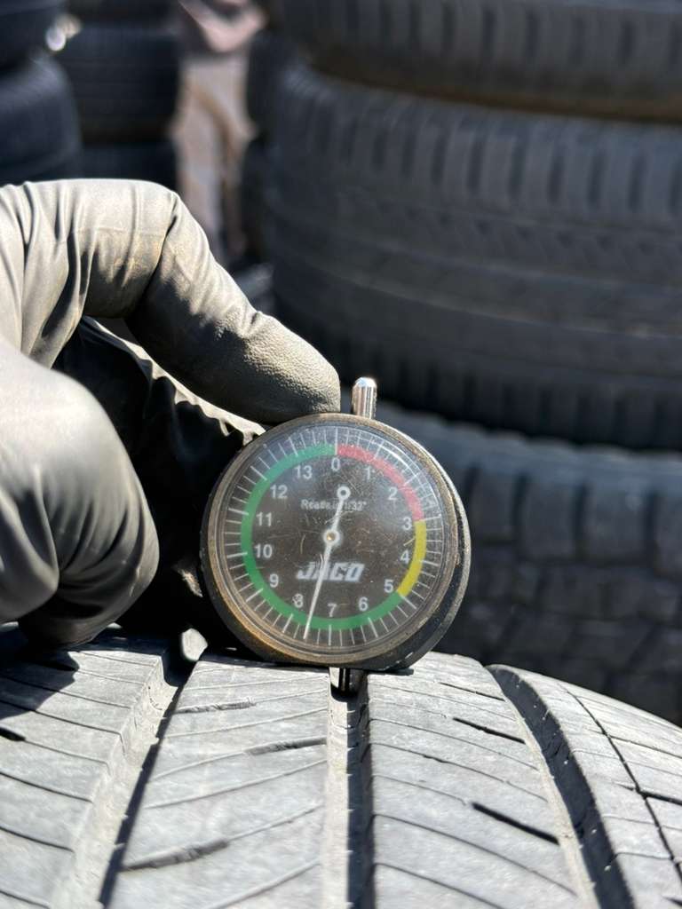 215/55R17 Set (4 Used Tires) Kumho Solus TA31