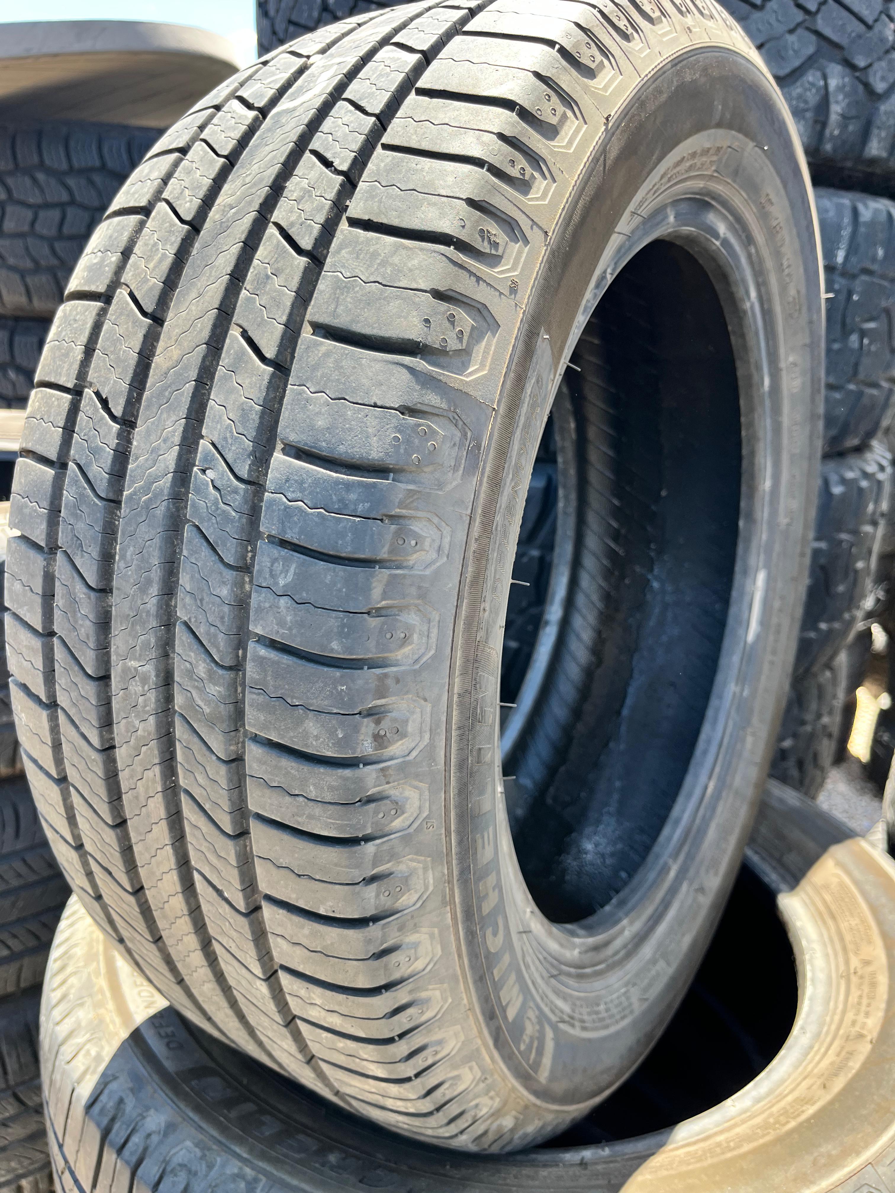 215/55R16  Pair (2 Used Tires) MICHELIN Defender