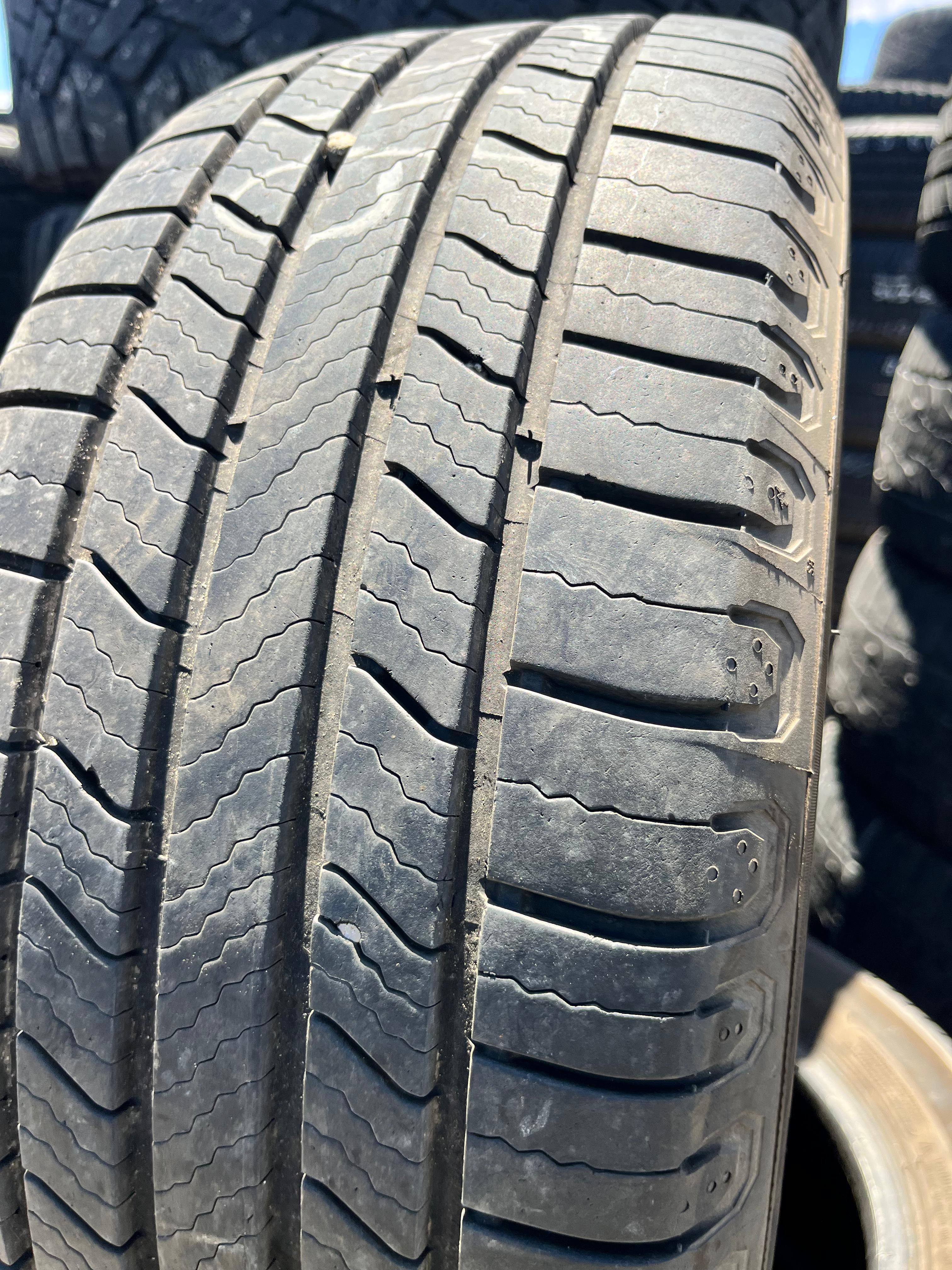 215/55R16  Pair (2 Used Tires) MICHELIN Defender