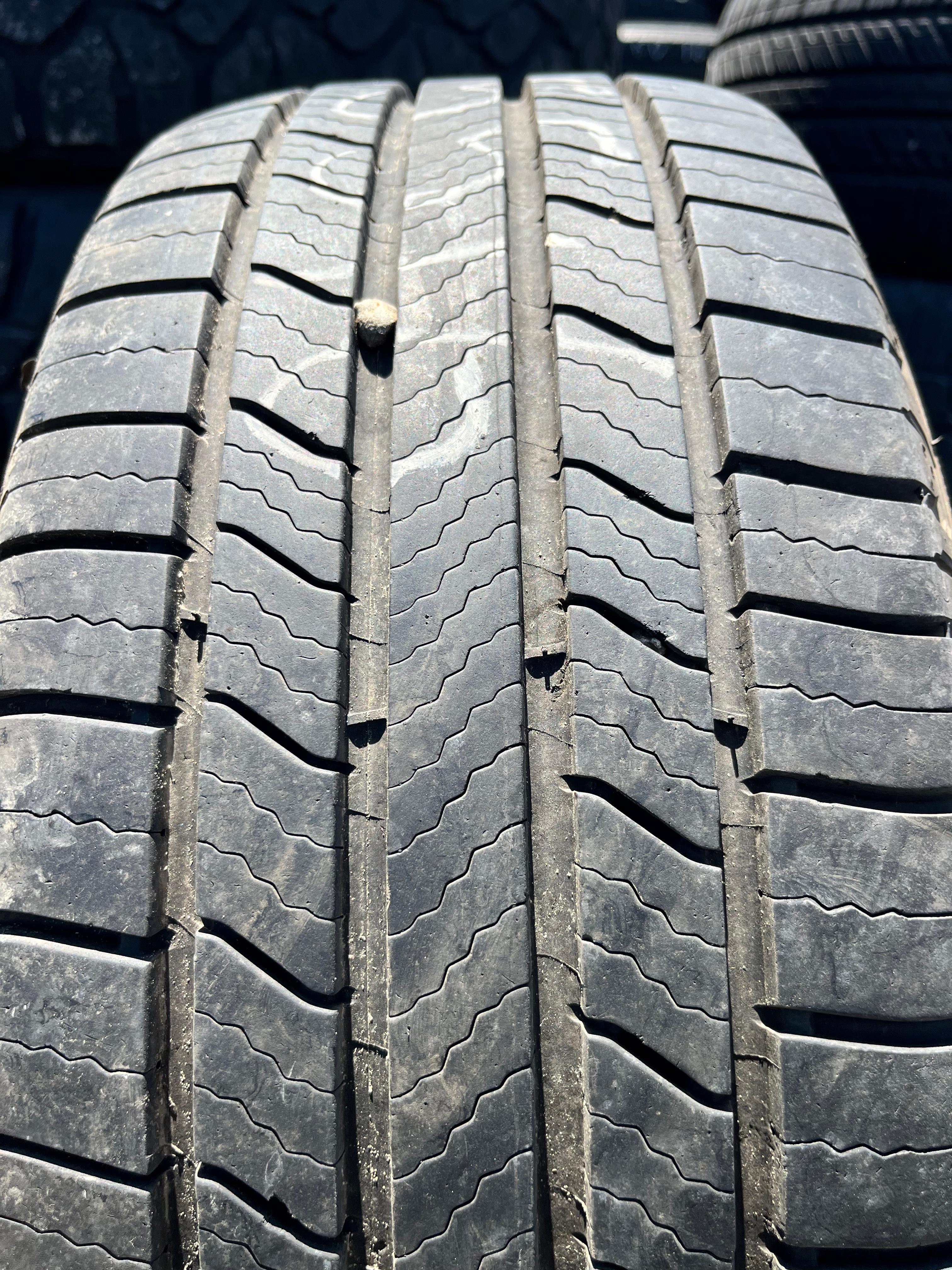 215/55R16  Pair (2 Used Tires) MICHELIN Defender