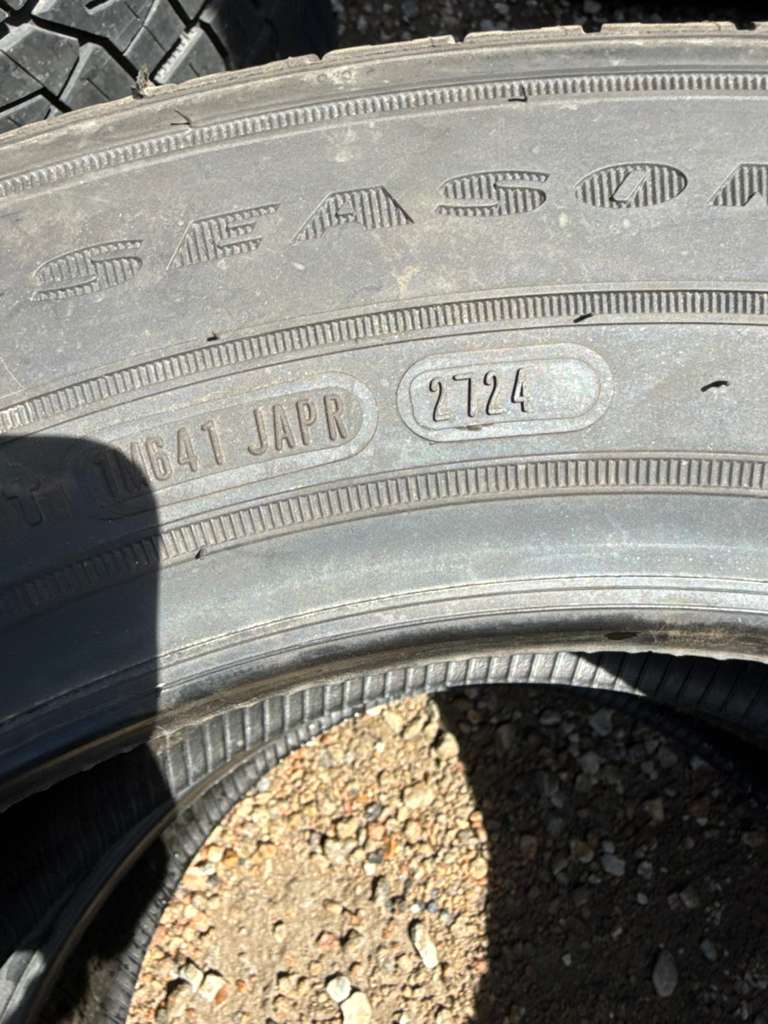 225/60R17  Pair (2 Used Tires) Goodyear Assurance