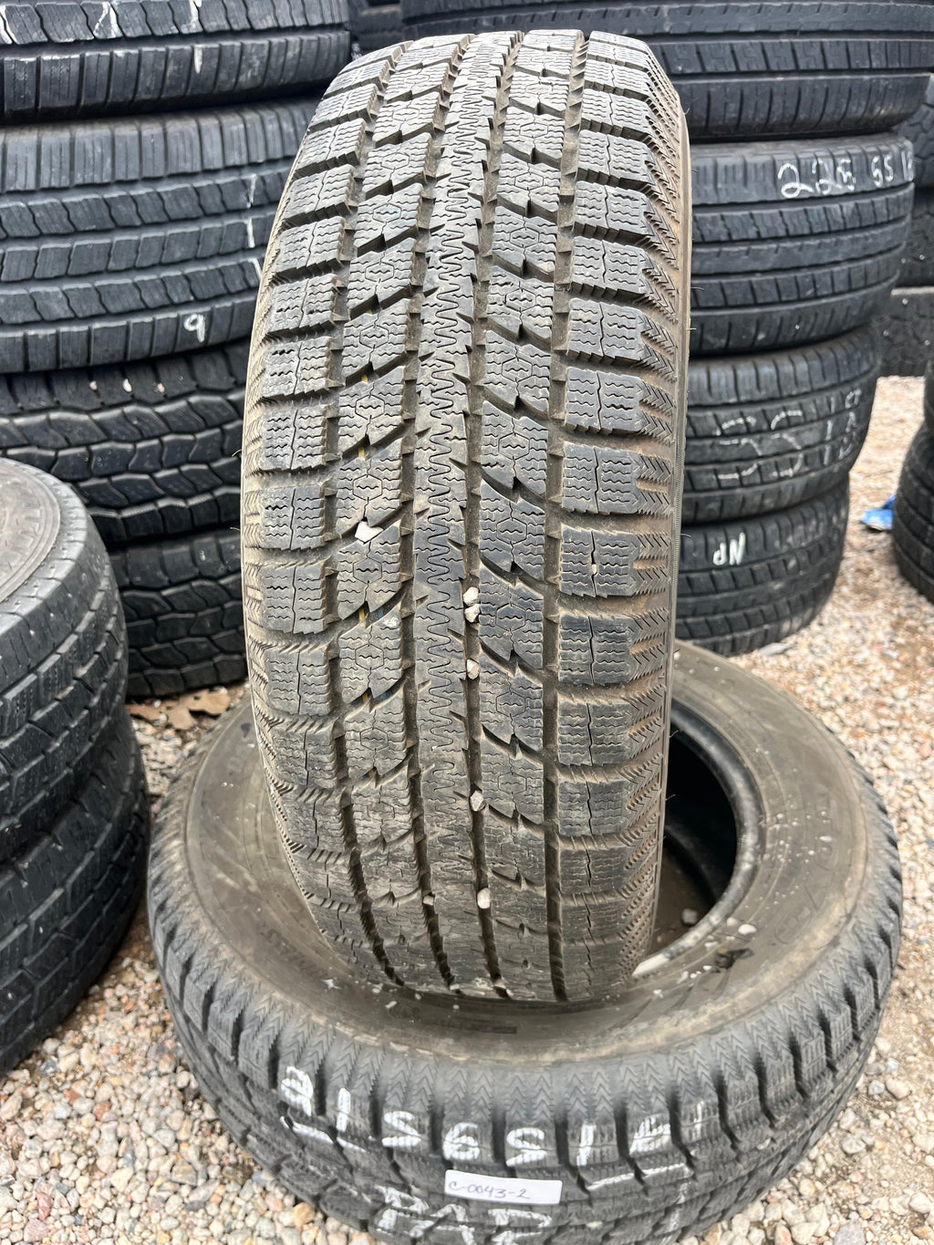 215/65R16  Pair (2 Used Tires) TOYO Observe GSi-5 ❄️