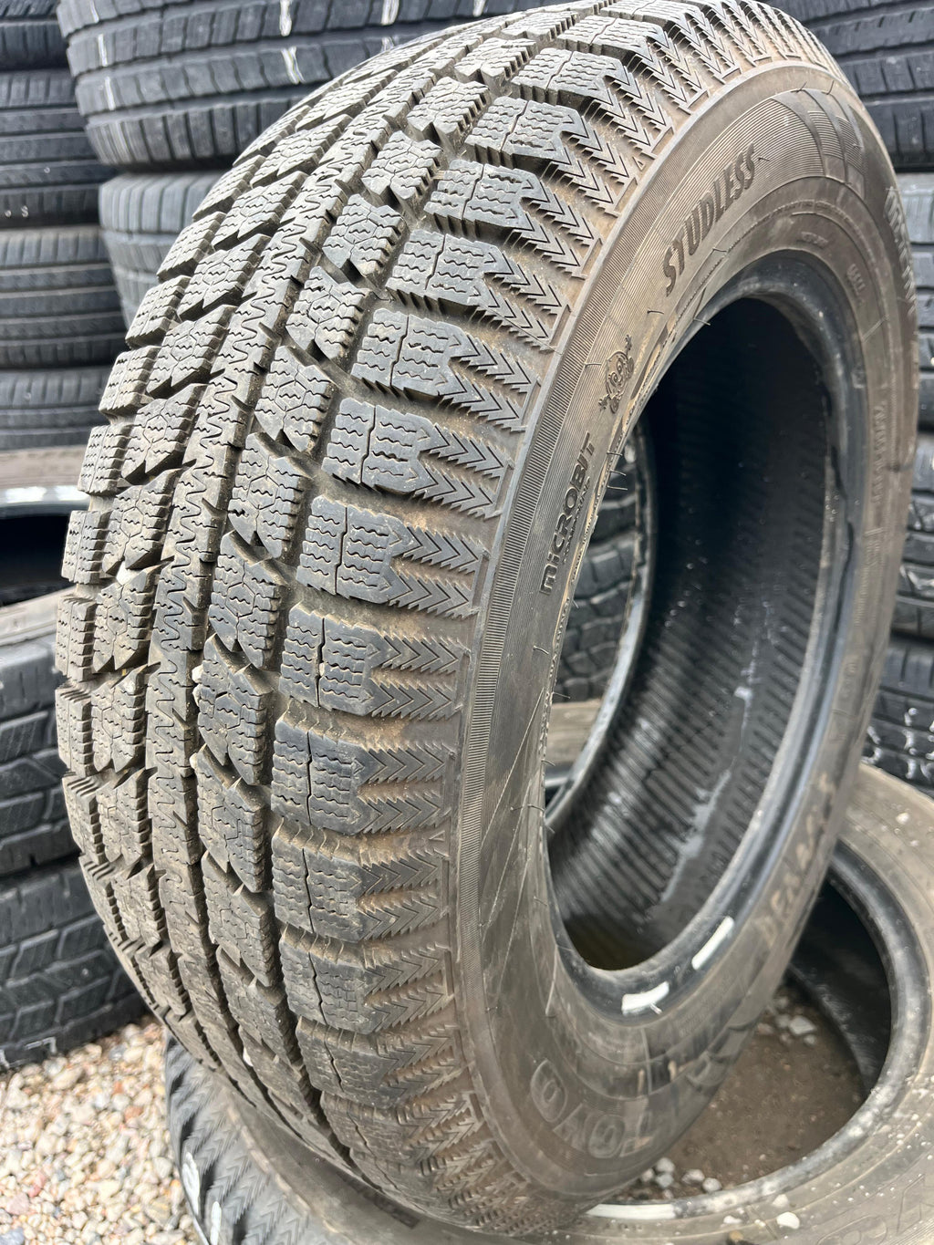 215/65R16  Pair (2 Used Tires) TOYO Observe GSi-5 ❄️